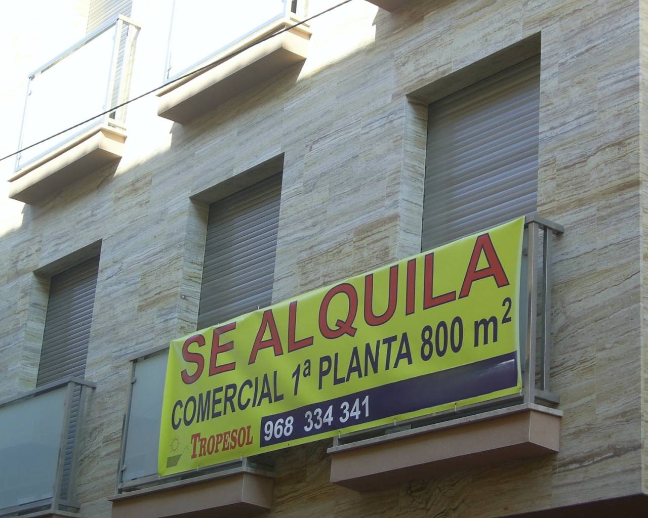 COMERCIAL PARA OFICINAS - Alquiler a largo plazo - San Javier - AL003-SJ